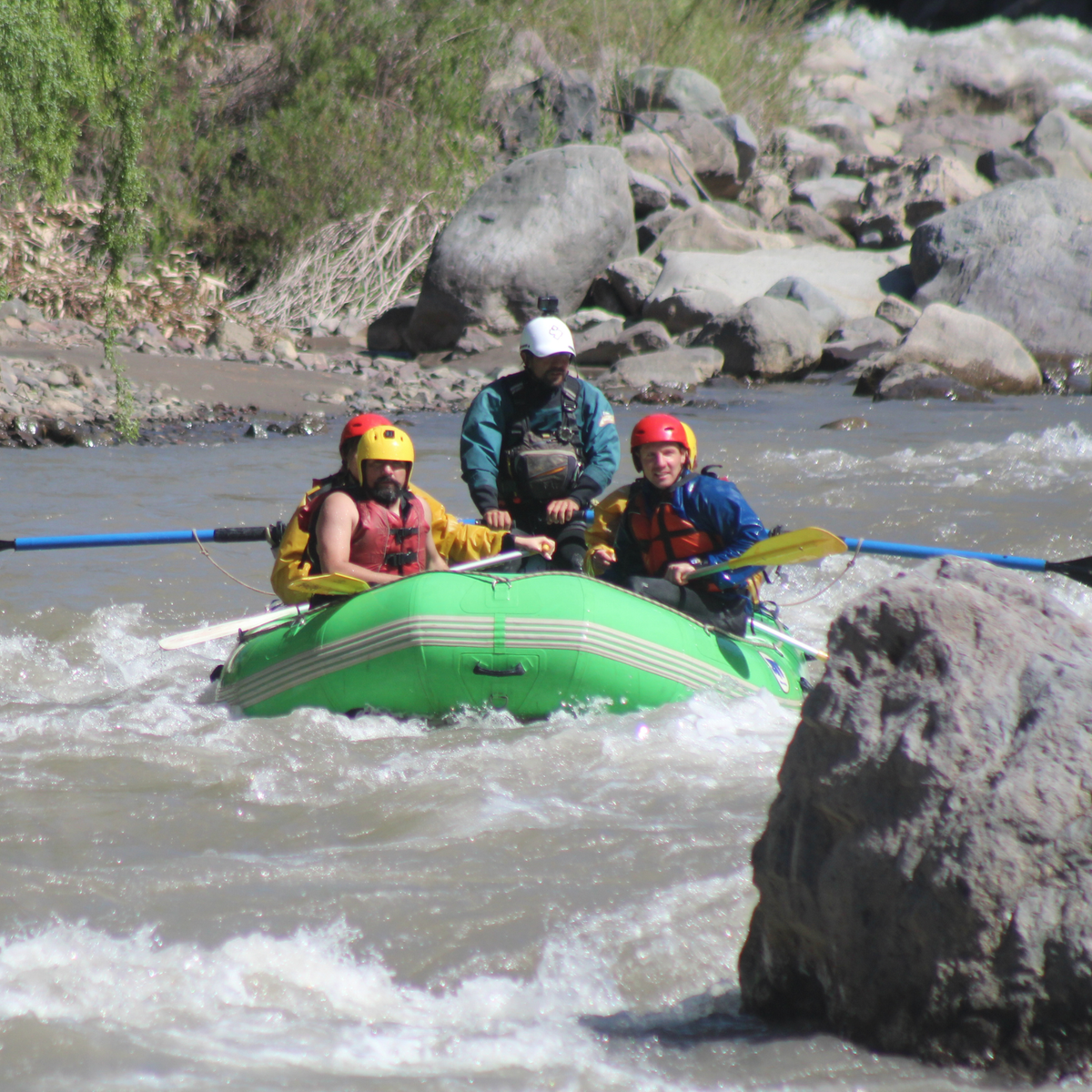 Rafting Standard | 9 km de Diversión y Aventura – Santiago Rafting